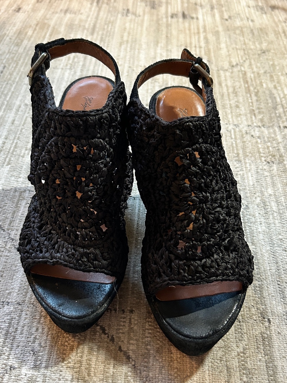 Elizabeth and James Halo Macrame Wedge 7.5